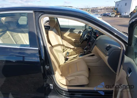 2006 Volkswagen Jetta 2.5 from USA, damaged, VIN 3VWDG71K06M639391